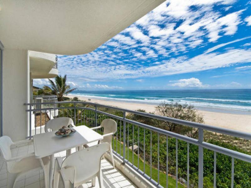 Oceanside Resort - Absolute Beachfront Apartments Gold Coast Exterior photo