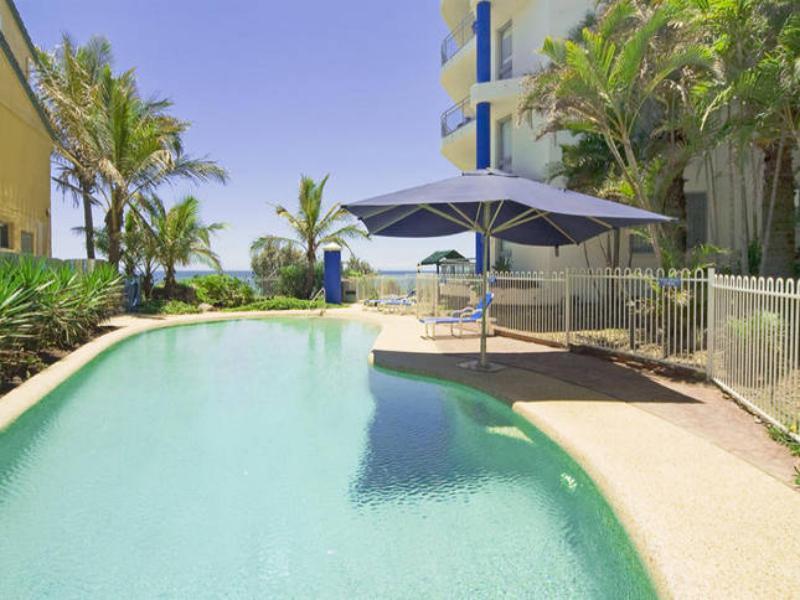 Oceanside Resort - Absolute Beachfront Apartments Gold Coast Exterior photo