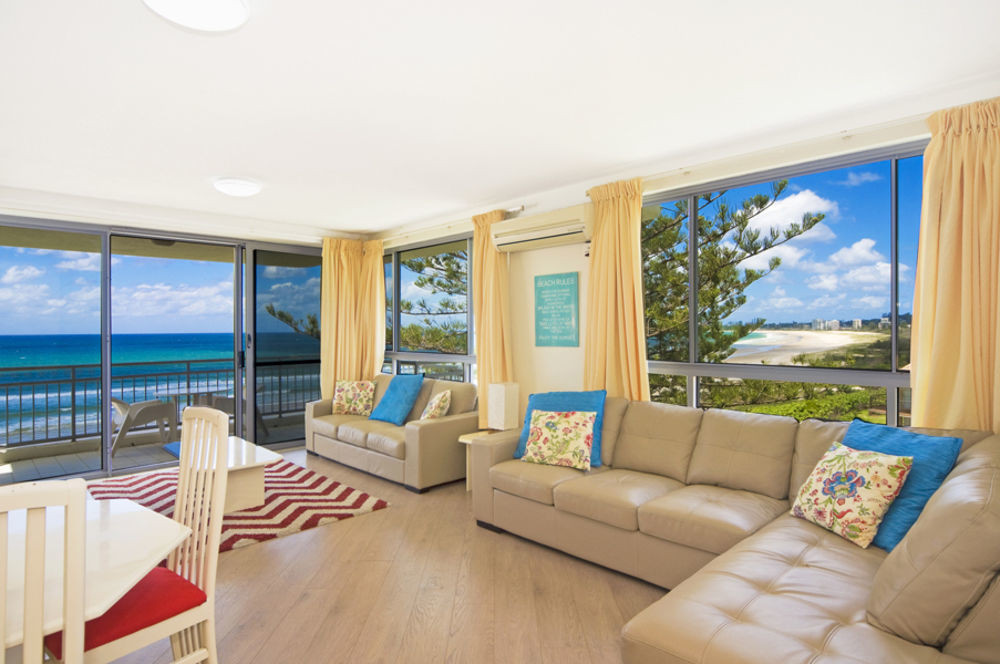 Oceanside Resort - Absolute Beachfront Apartments Gold Coast Exterior photo